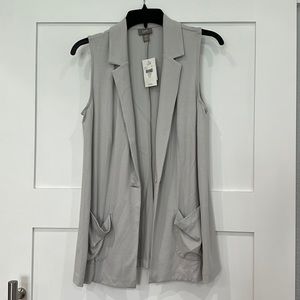 J Jill sleeveless button top